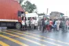 भीषण Road Accident : ट्रक में सामने से घुसी मिनी बस, सात श्रद्धालुओं की मौत ; 9 गंभीर