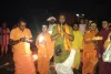 बलिया : मोक्षदायिनी के आंचल में जगमगाते दीपों के बीच महर्षि भृगु वैदिक गुरुकुलम् ने मनाई गंगा जयंती