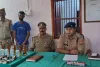 बलिया पुलिस के हत्थे चढ़ा शराब तस्कर, इसकी तस्करी का देख पुलिस भी हैरान