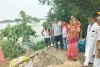 Flood in Ballia : बाढ़ से टीस बंधे पर कटान और रिसाव से मचा हड़कम्प, पहुंचे अफसर 