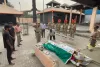 हमसफर में छूटा 'हमसफर' का साथ : ट्रेन से गिरकर BSF जवान की मौत, सैन्य सम्मान के साथ हुआ बलिया के लाल का अंतिम संस्कार