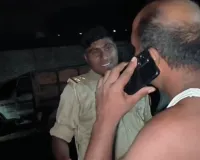 बलिया में पुलिस के साथ नोकझोक का वीडियो वायरल, दरोगा की तहरीर पर पूर्व सभासद समेत तीन के खिलाफ मुकदमा दर्ज