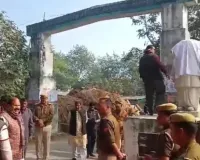 Ballia News : अराजक तत्वों ने तोड़ी पूर्व मंत्री की प्रतिमा, जांच में जुटी पुलिस