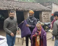 बलिया : कुंवर सत्यपाल सिंह ने सैकड़ों जरूरतमंदों में वितरित किया कम्बल