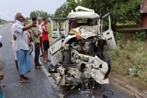 भीषण Road Accident : 8 बारातियों की दर्दनाक मौत, तीन गंभीर ; मचा कोहराम