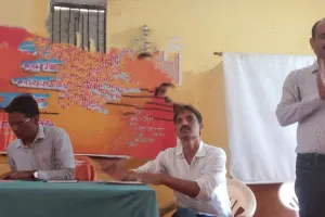 समीक्षा बैठक में बलिया BSA बोले - निर्धारित समय में विद्यालय को बनाएं निपुण, दिये टिप्स भी