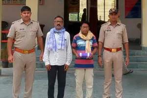 एक्शन मोड में बलिया पुलिस : महिला को गोली मारने वाले सगे भाई तमंचा कारतुस के साथ गिरफ्तार