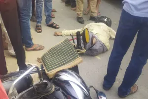 Road Accident in Ballia : सड़क हादसे में प्रभारी प्रधानाध्यापक की दर्दनाक मौत, स्कूल जाते समय हुआ हादसा