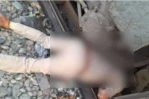 ट्रेन के आगे कूद दरोगा ने की आत्महत्या की कोशिश