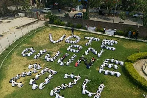 बलिया : टाउन इण्टर कालेज के छात्रों ने कुछ यूं दिया शत प्रतिशत मतदान का संदेश