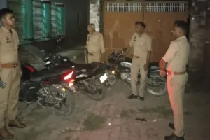 Murder In Ballia : बलिया में लाठी-डंडे और धारदार हथियार से हमला कर युवक की हत्या, सामने आई ये वजह