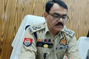 बलिया एसपी ने 14 निरीक्षकों समेत 24 पुलिसकर्मियों को किया इधर-उधर, बदले कई थानाध्यक्ष