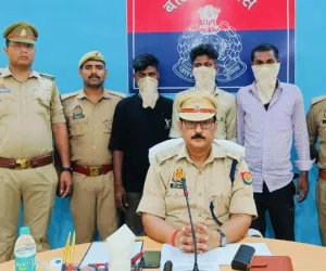 बलिया पुलिस के हत्थे चढ़े लिफ्ट मांगकर बाइक और मोबाइल लूटने वाले तीन बदमाश